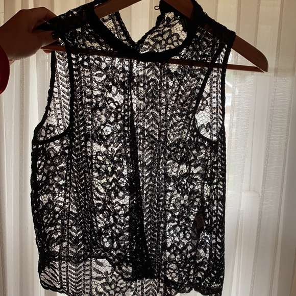 Never worn forever top ! - Picture 3 of 3